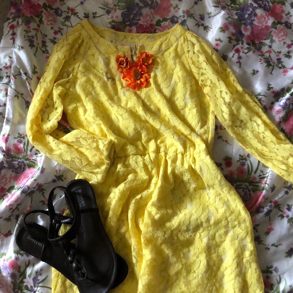 Yellow lace dress